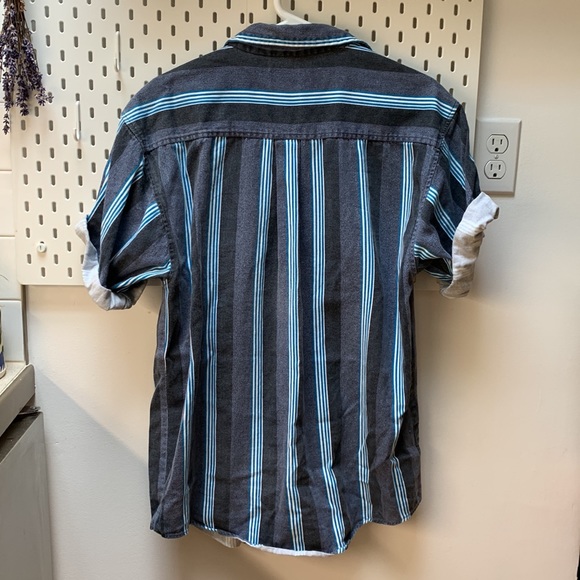 Vintage Faded Glory Striped Blue Button Up - Picture 4 of 7